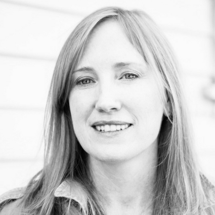 Kelly Duane de la Vega 